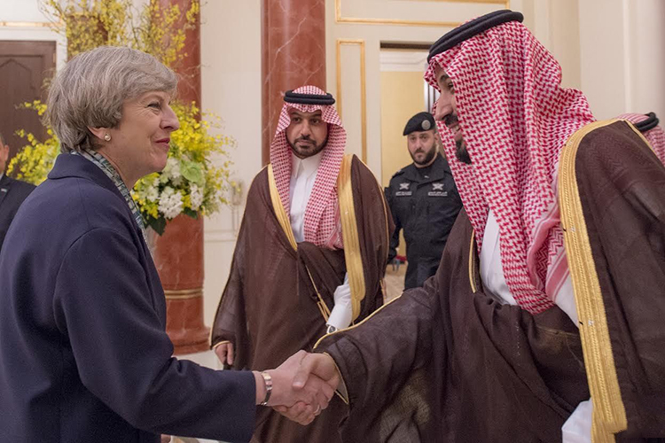 اتهام رئيسة وزراء بريطانيا بالتستر على تقرير يدين السعودية بدعم التطرف