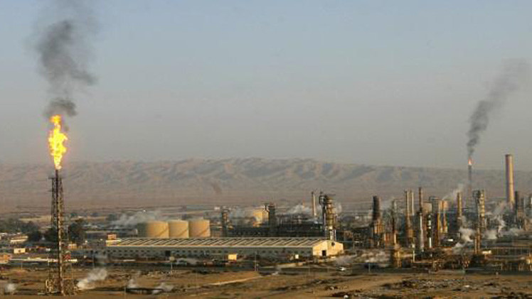 دبلوماسي كويتي: سنجتمع مع السعودية الشهر المقبل لحسم الخلاف النفطي