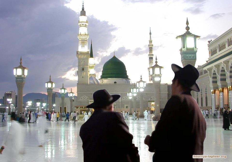 السلطات السعودية تفتح أبواب المسجد النبوي للصهاينة