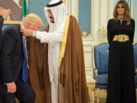 النظام السعودي يمّول بلطجة أمريكا في سوريا