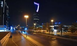 تمديد حظر التجول في مملكة آل سعود حتى إشعار آخر