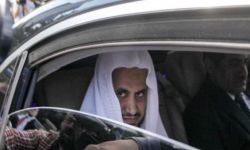 الملك سلمان يكافئ محقق المكسرات سعود المعجب: منحه منصباً رفيعاً بواحدة من أهم مؤسسات المملكة