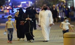 السعودية ترصد 10 إصابات بسلالة كورونا الجديدة