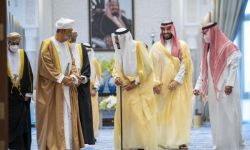 مصادر: عُمان تقنع الديوان الملكي السعودي بحضور مراسم تنصيب الرئيس الإيراني