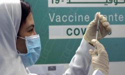 لا عمل لا سفر لا دراسة.. السعودية تضيّق الخناق على معارضي تطعيم كورونا