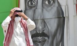 طلبة سعوديون في الخارج يناشدون الملك لمساعدتهم