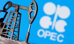 "أوبك بلس" يخطط لتخفيف تخفيضات إنتاج النفط