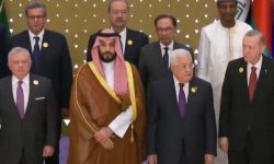 من خذلان الجامعة العربية إلى قمة الرياض الاضحوكة