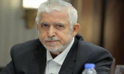 السعودية تبدأ محاكمة ممثل حماس ونجله خلال أيام