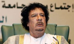 القذافي يشتم حكام العرب ويصف ما يحدث اليوم بالتفصيل