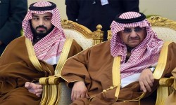 الغارديان: الملك السعودي يخطط للاطاحة بولي العهد محمد بن نايف وتعيين ابنه مكانه