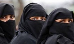 المرأة السعودية وحقوقها تتصدر قائمة موضوعات (تويتر)