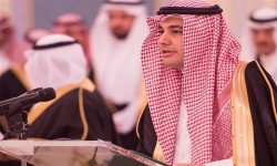 جدل في السعودية بعد اتهام وزير الإعلام بالسطو على قصيدة لشوقي