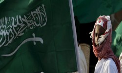 هل تسير السعودية نحو العلمنة بعد هبوب رياح التغيير وفصل آلاف الأئمة