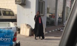 التشبه بالنساء.. أحدث تقاليد التسول في السعودية