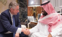 الرئيس التنفيذي لمشروع "نيوم" متورط بقضايا فساد.. وصحيفة سعودية تحذف خبراً سابقاً حول فساده