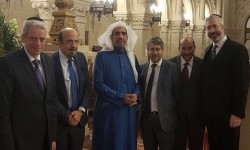 جيروزاليم بوست: مسؤولان سعوديان كبيران يزوران كنيسا يهوديا في باريس