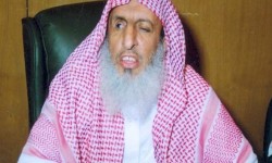 عبدالعزيز آل الشيخ مفتي السعودية يشن هجوما شرسا على الأزهر ويصف علماءه بـ”الخونة”!
