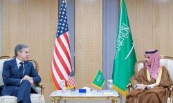 وزير الخارجية الأمريكي يهاتف نظيره السعودي بالتزامن مع زيارة عبداللهيان