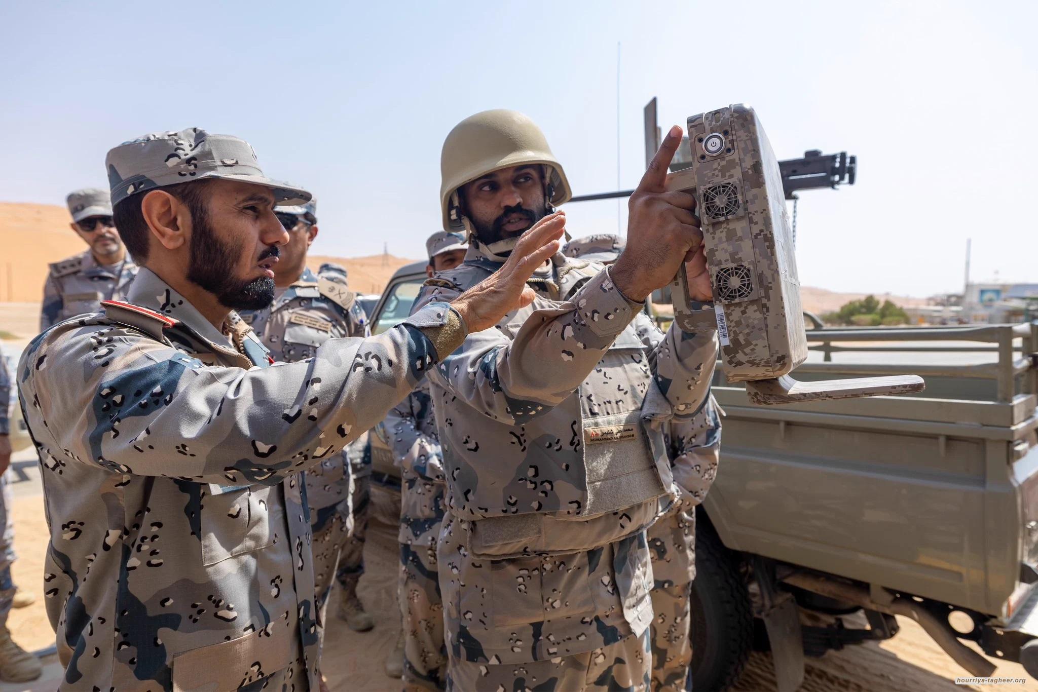 الاحتلال السعودي يخبئ أسلحته بين أكياس القمح