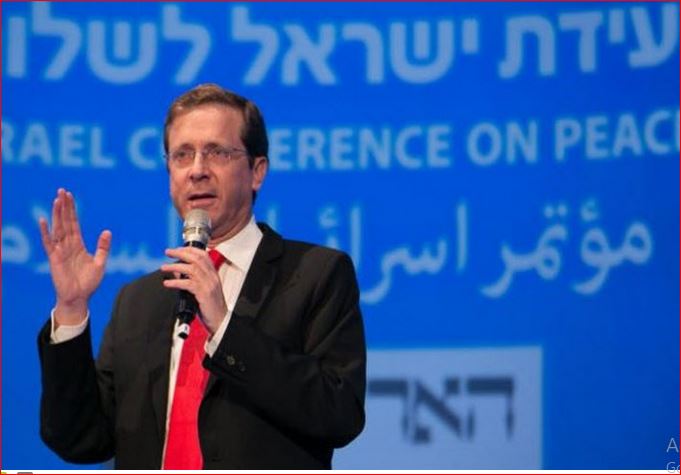 زعيم المعارضة الإسرائيلية يمتدح بن سلمان عبر الإعلام السعودي!