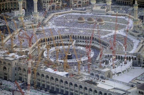 السعودية تلغي العمل بتخفيض عدد الحجاج لبيت الله الحرام