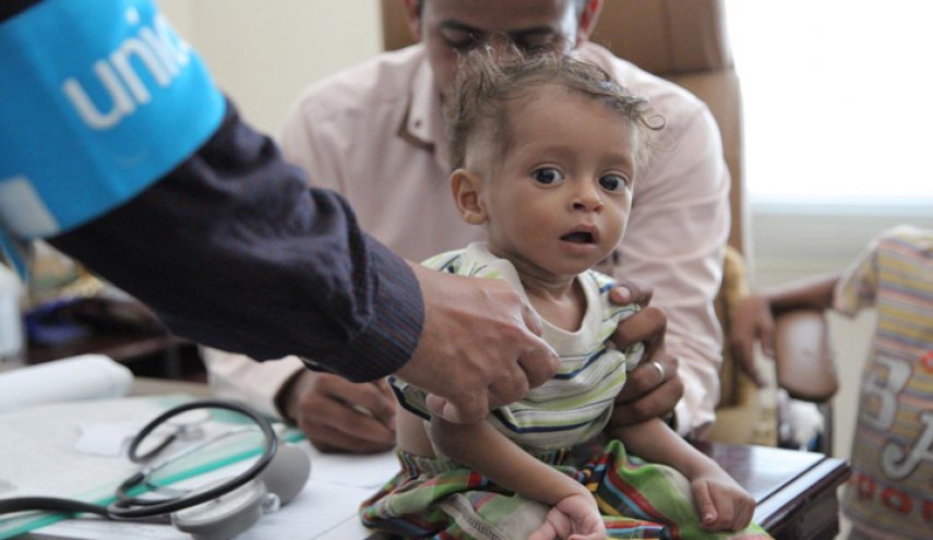 تايمز: الحصار السعودي يفتك بأطفال اليمن