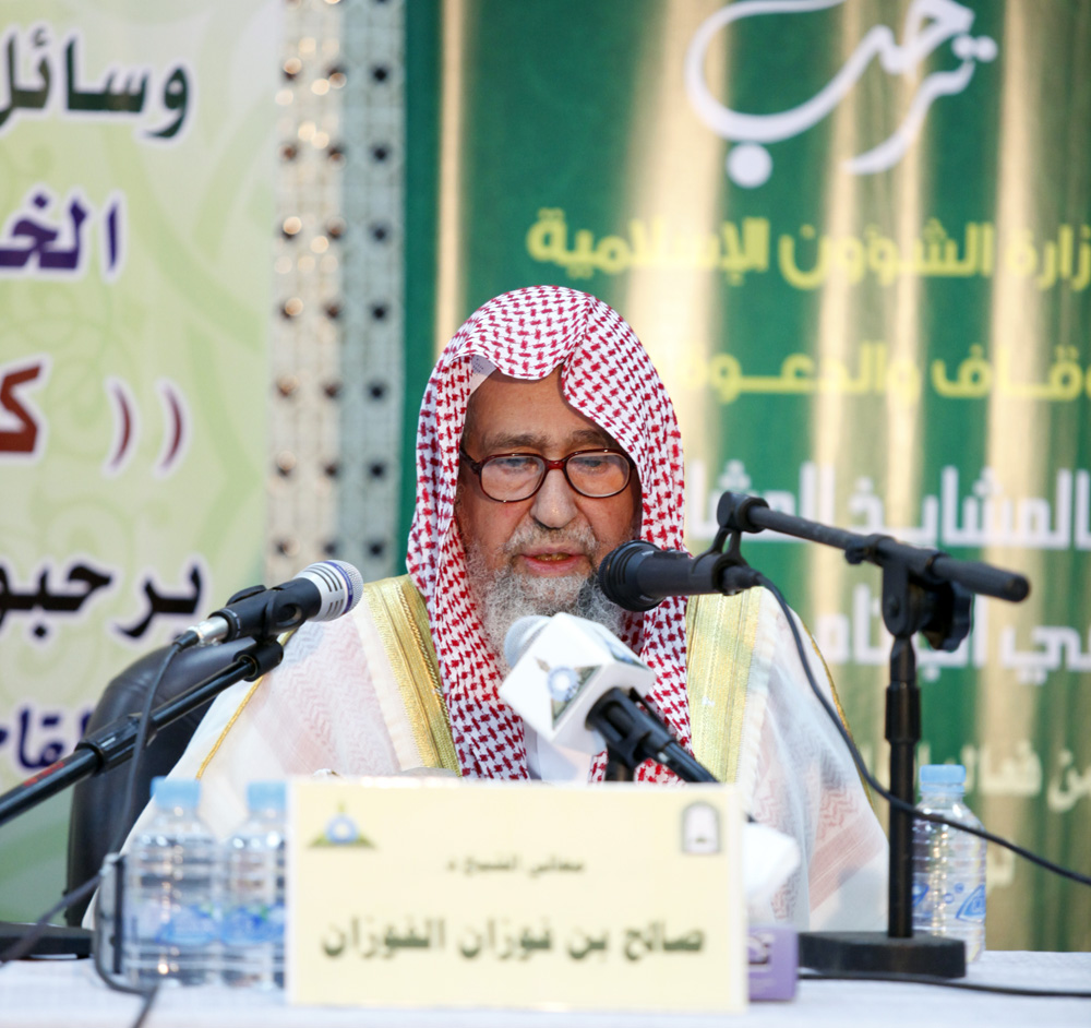 سبي النساء حلال ومن ينادي بتحريمه ملحد!!??