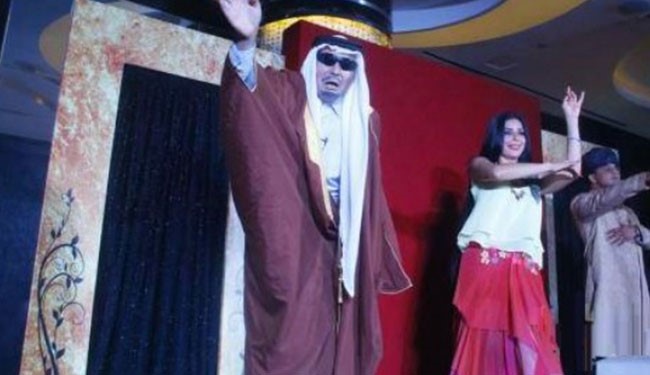 لاول مرة.. الملك سلمان على خشبة المسرح بالاردن