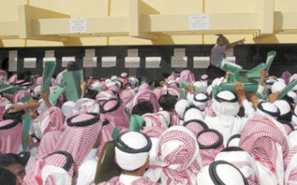 الزامل يكذب الاحصاءات الحكومية بشأن العاطلين