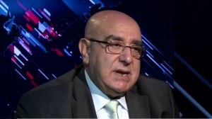 العميد حمدان رداً على صحيفة “الشرق الاوسط”: جزمة أصغر شهيد لبناني أشرف من تاج بيت سعود