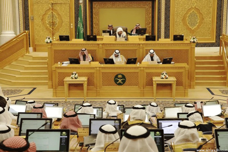 السعودية تقر ضريبة على المشروبات الغازية والطاقة والتبغ