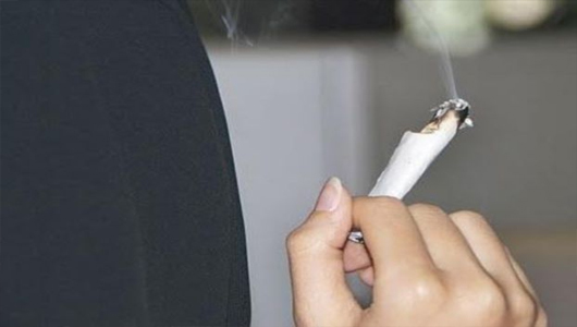 السعودية فتيات يدخلن عالم المخدرات … مدمنات ومروجات