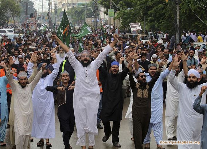 فوضة #باكستان السياسية تضرب الاقتصاد الخليجي في مقتل