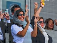 ريما بنت بندر السفيرة بواشنطن تلتزم بالباس الرسمي امتثالا للقرار الحكومي للمسؤلين بالخارج