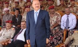 حكومة الرياض اليمنية تغرق في وحل الفساد
