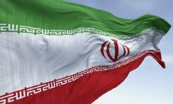 طهران تنقل المواجهة مع واشنطن إلى قلب الخليج