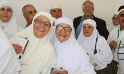 الجزائر تعلن وفاة 13 حاجا وإصابة آخرين