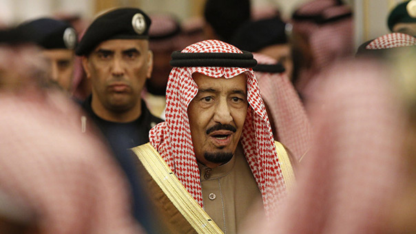 الملك السعودي يُواصل رحلتة ’الباذخة’.. 1200 غرفة لمرافقيه في اليابان