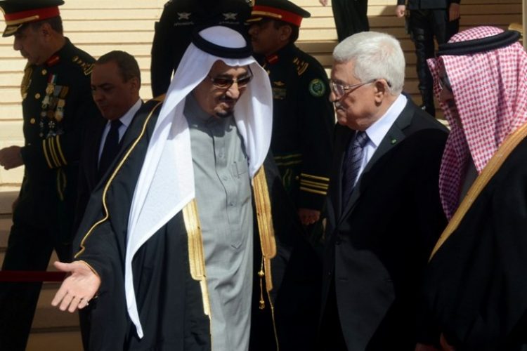 محمود عباس يصل الرياض.. ضغوط سعودية بأوامر أمريكية