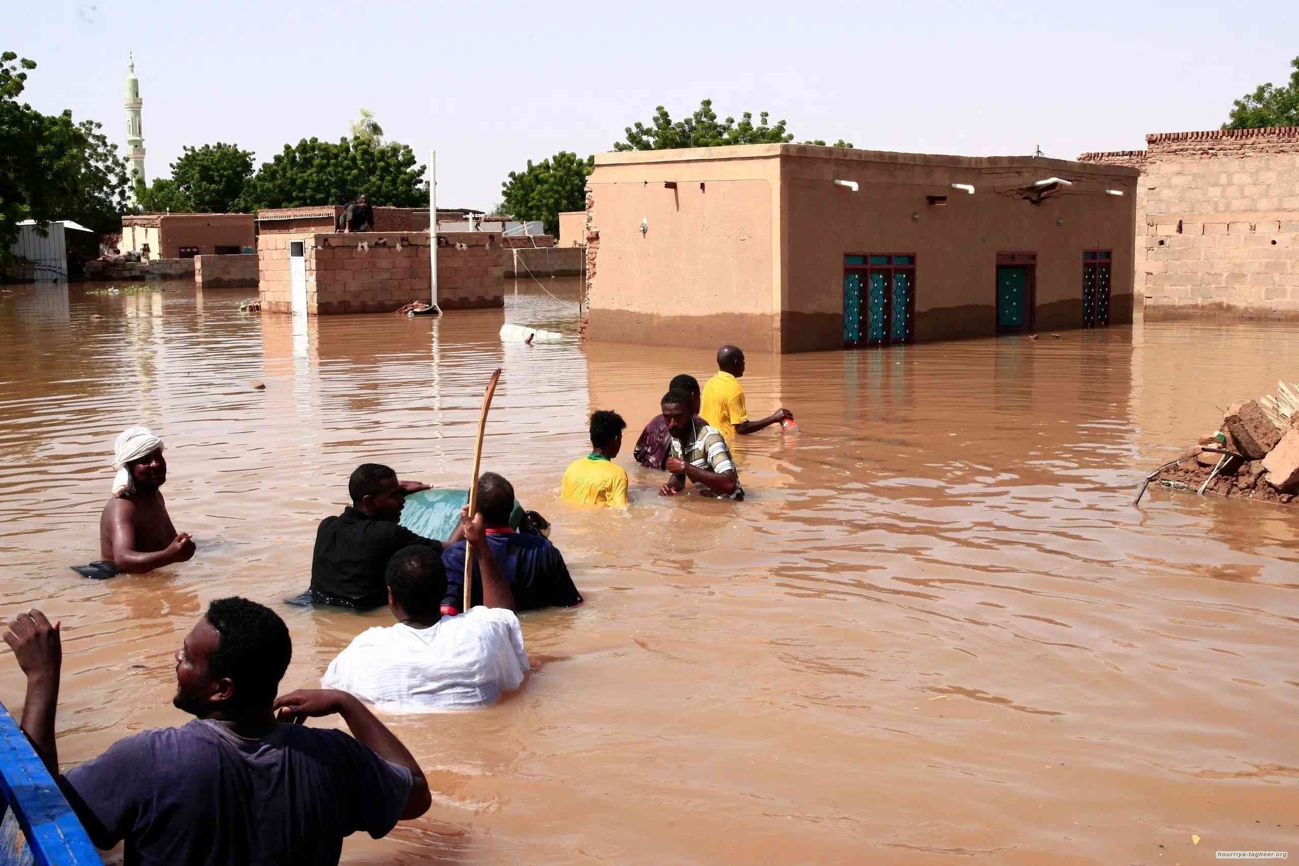 السيول تغمر وادي حنيفة في العاصمة الرياض