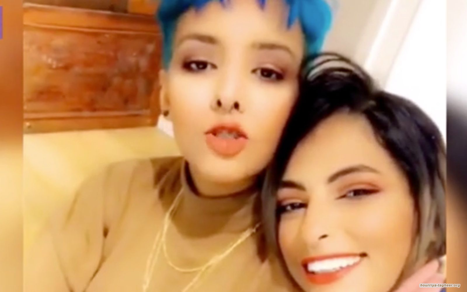 مثليات سعوديات يحتفلن بيوم التأسيس ويبحثن أخريات لممارسة الشذوذ معهن