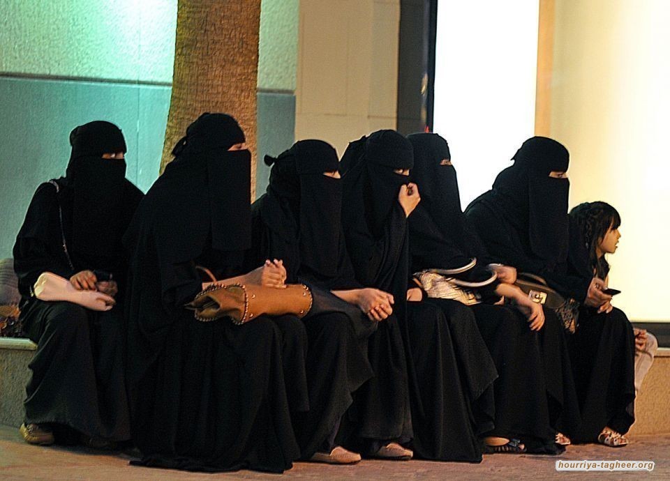 السلطات السعودية تستنجد بالنساء لتلميع صورتها
