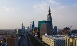 سوق العقار بمملكة آل سعود يتراجع 84 بالمئة بسبب القيمة المضافة