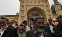 اعتقال رجلا دين..تحذيرات حقوقية من ترحيل قسري للإيغور في السعودية