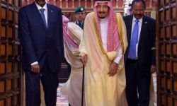 صراع سري بين السعودية والإمارات على النفوذ في السودان