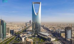 انفجارات ضخمة تهز الرياض بعد إنذار من هجوم معاد