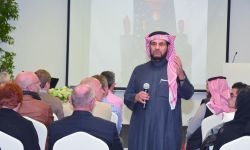 أكاديمي سعودي يثير جدلا بحديث عن مكانة القبلية برؤية 2030