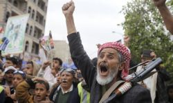 السعودية لا تريد من الحوثيين قطع علاقتهم بإيران