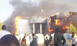 برلماني سوداني يتهم السعودية بتأجيج الاحتجاجات